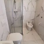 A Stones Throw From The Centre Apartment