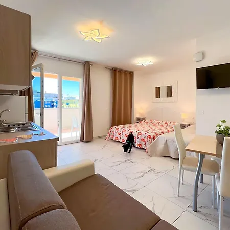 Apartment A Stones Throw From The Centre Bibione
