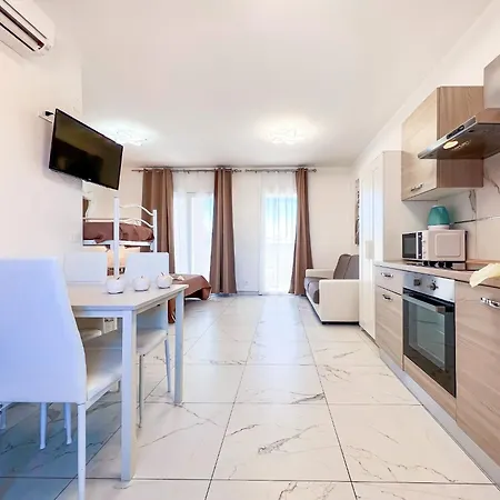 A Stones Throw From The Centre Apartment Bibione